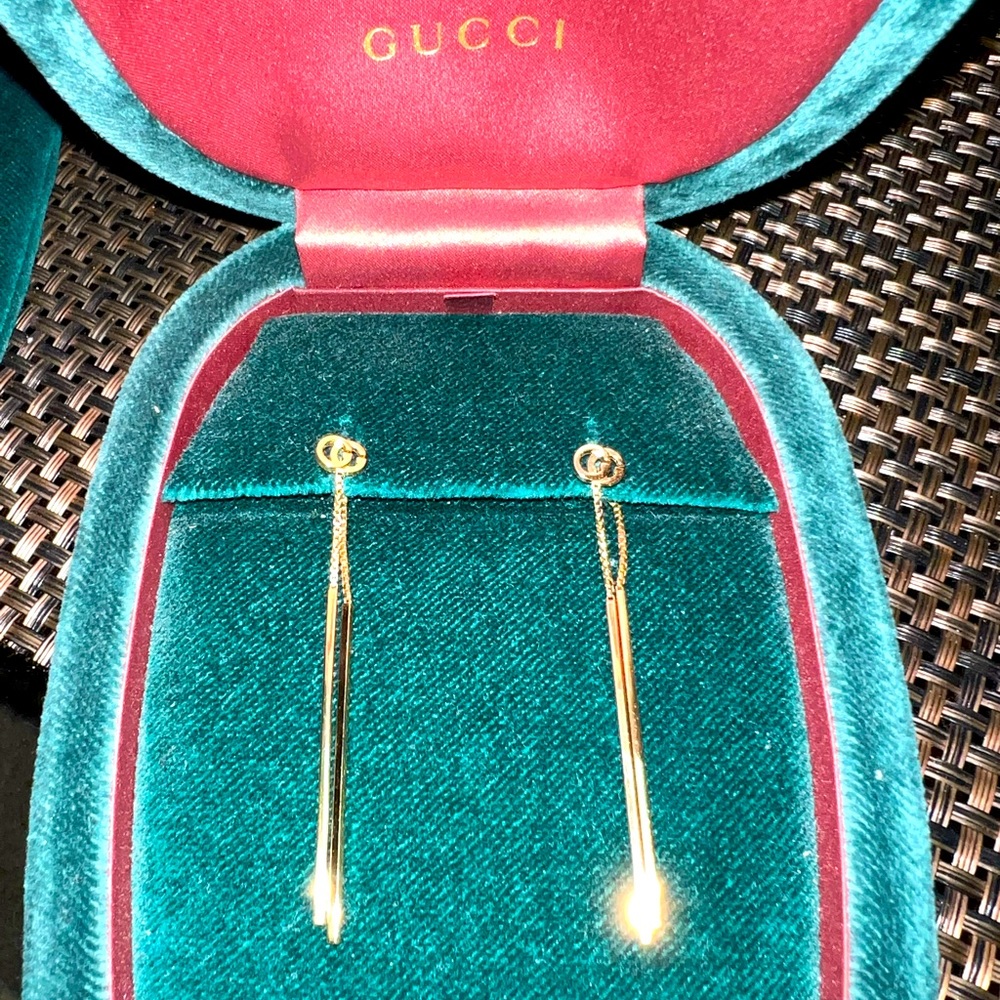 18K Gucci Gold Drop Earrings - Picture 2 of 6
